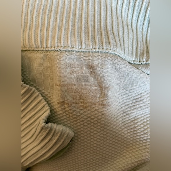 Patagonia Capilene Athletic 1/4 zip pullover, size Large - Picture 3 of 3